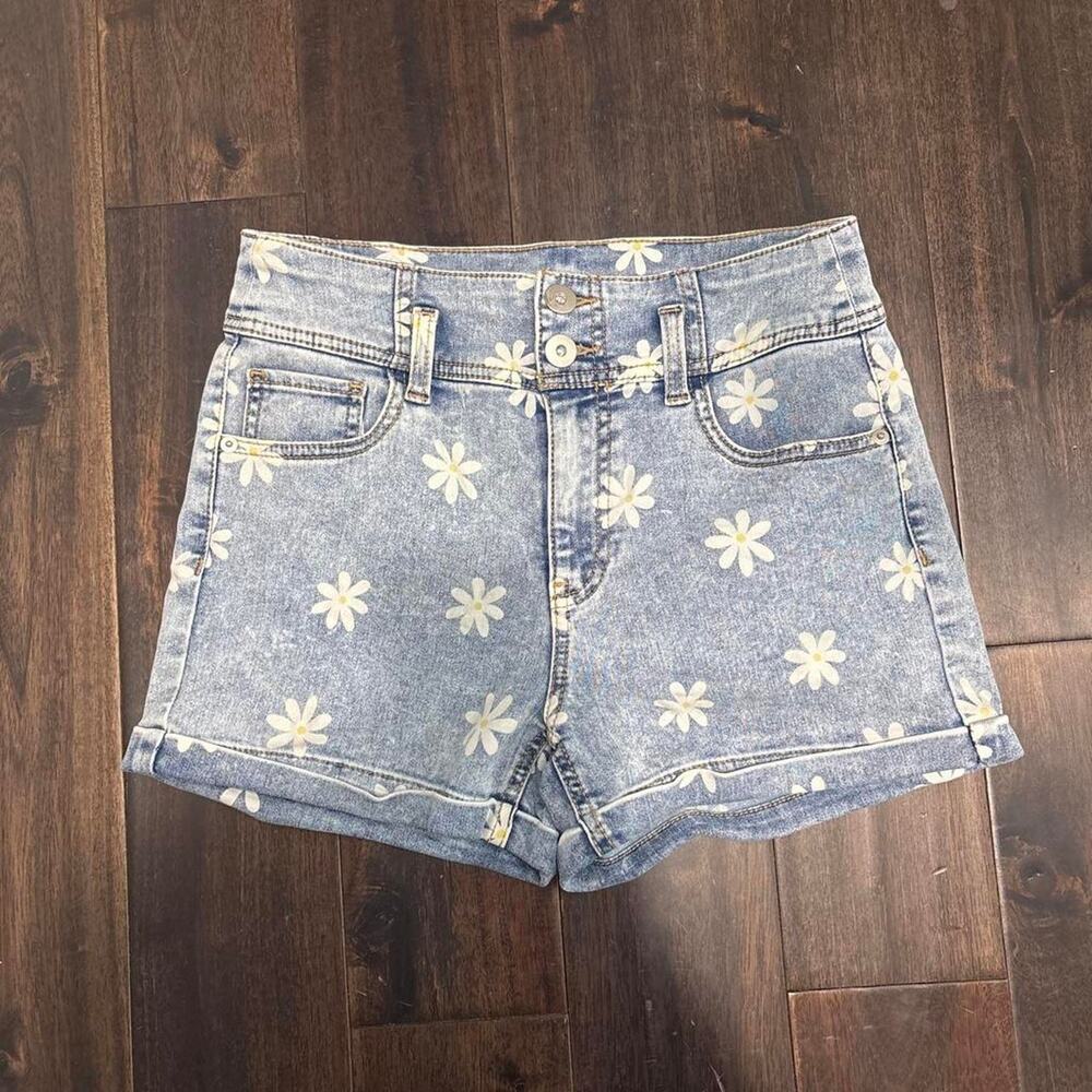 No Boundaries Light Blue Daisy Print Denim Shorts